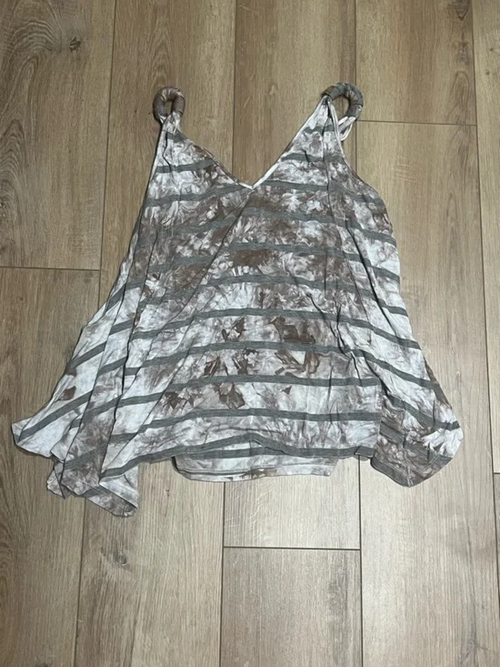 Seven7 Striped V-Neck Tank in Gray and White - Picture 2 of 4